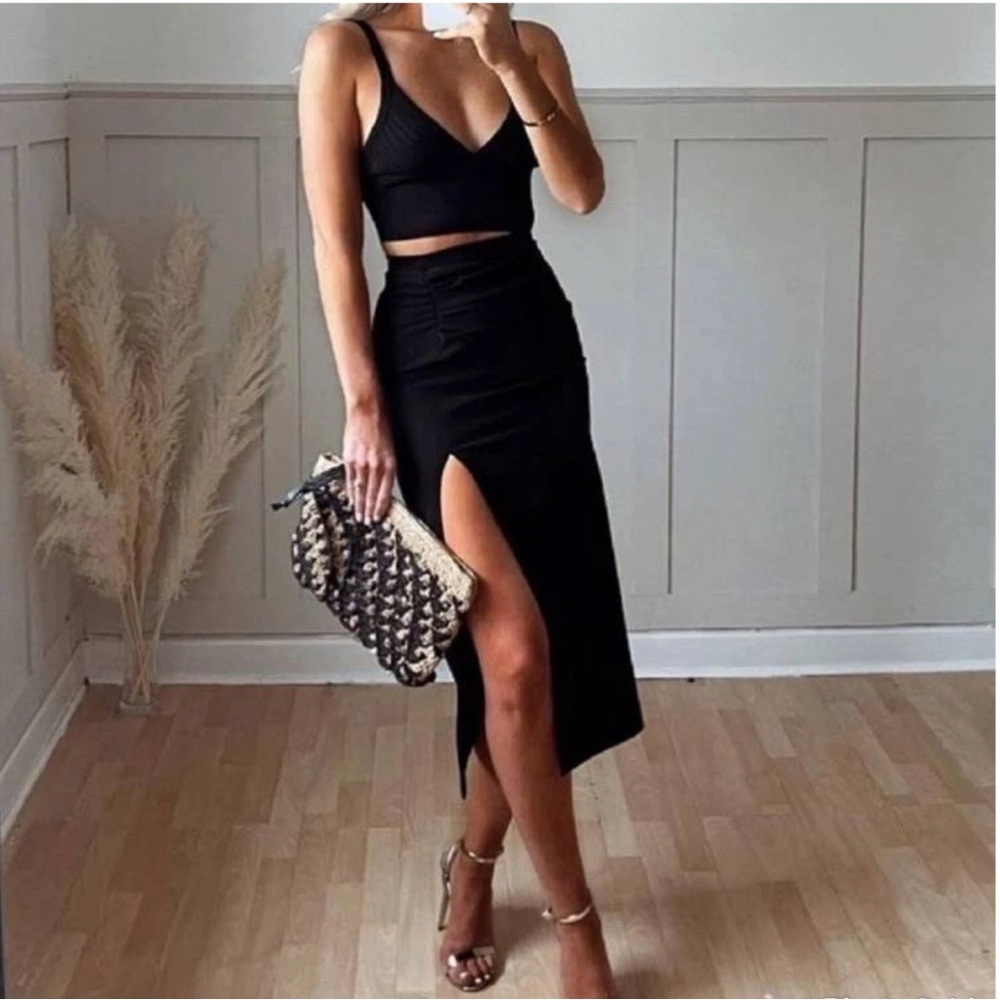 NWOT ZARA Black Ruched Satin Effect Midi Side Slit Skirt Women’s Size XL